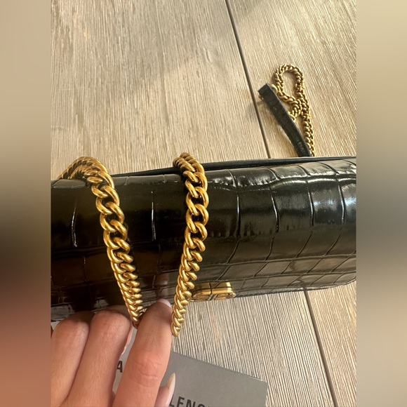 Balenciaga- Shiny Calfskin Crocodile Embossed Sharp Crossbody Clutch Black - Picture 3 of 12